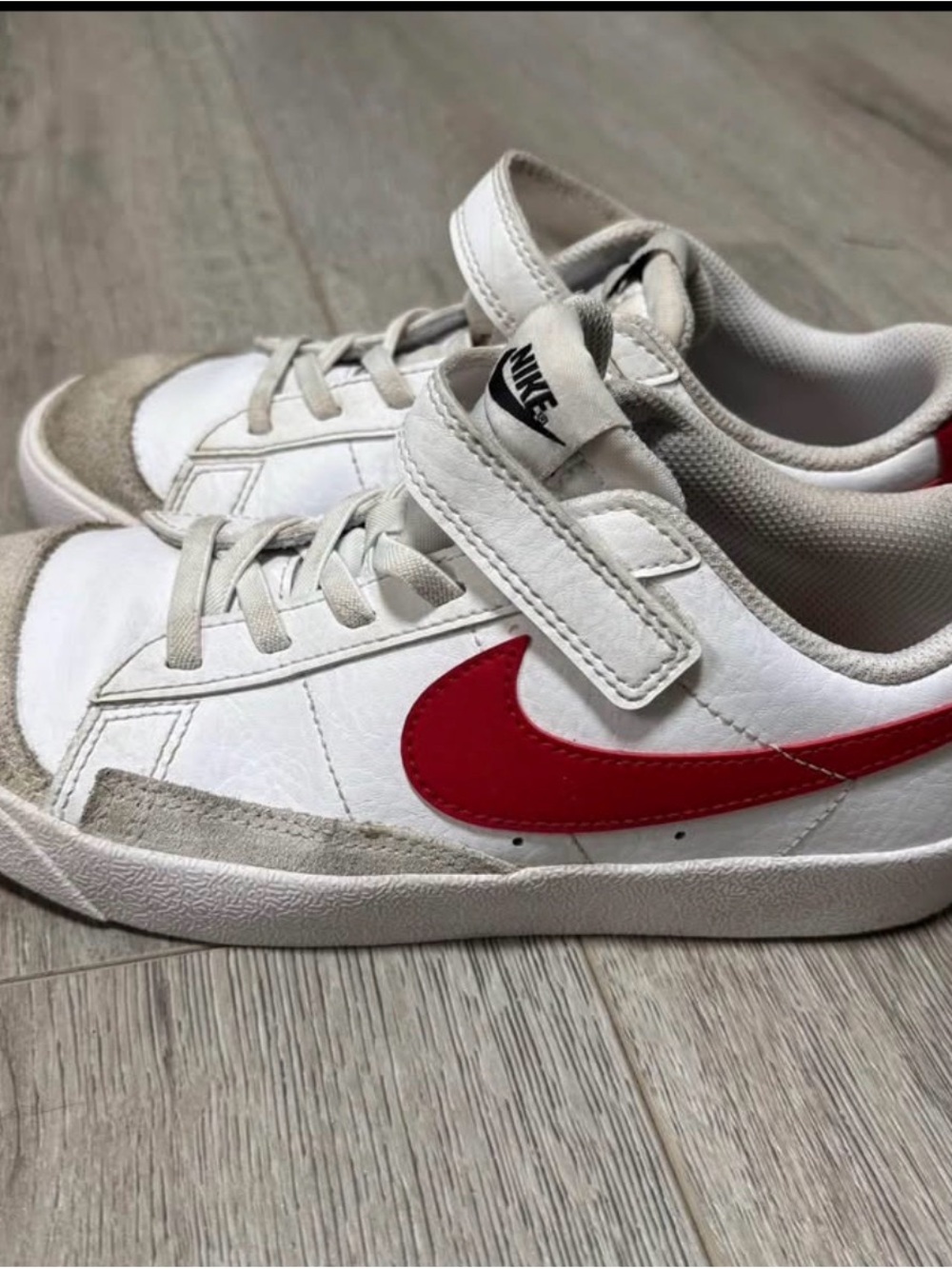 Nike Blazer low size 3 youth Shoes Red White